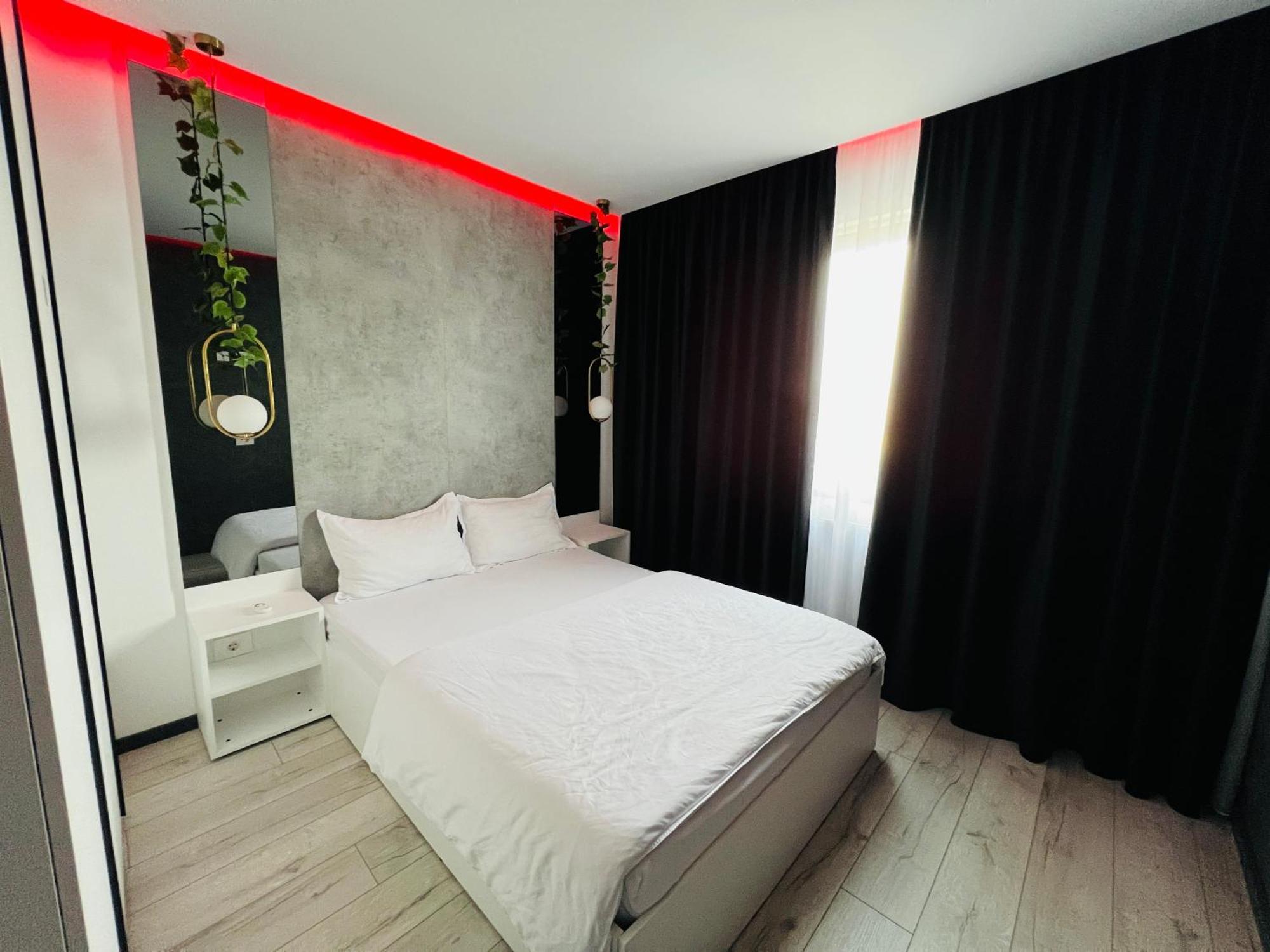The Silver Grove Oradea Exterior foto